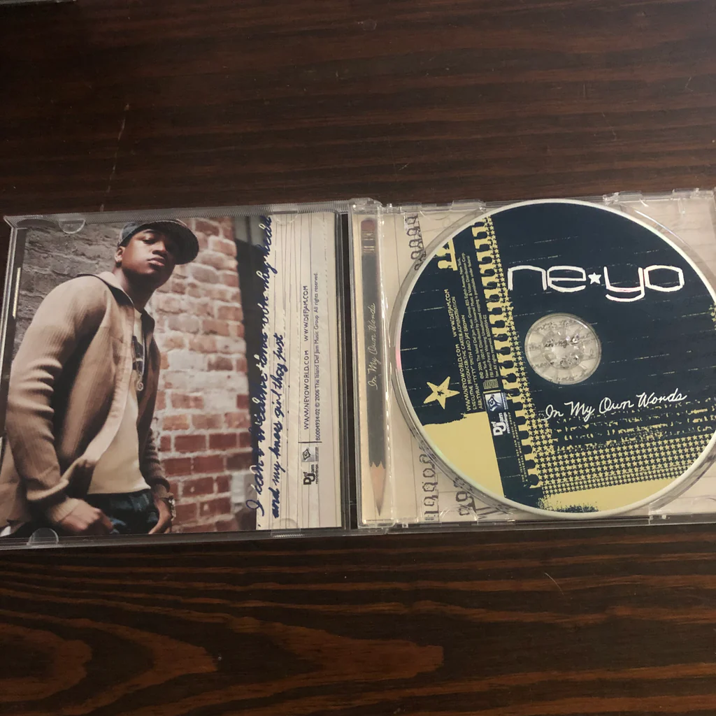 Cropped Faux leather Jacket